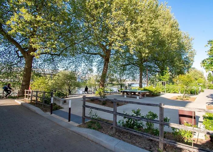 Elegant Proche Tramway & Centre-ville Apartmán *